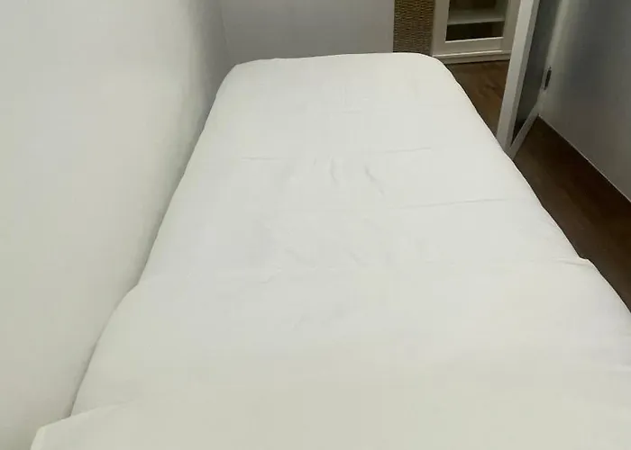 Apartment Couple Beside Mrt Boni & Sm Light Mall *