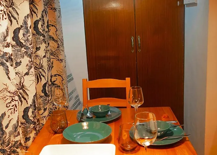 Apartment Couple Beside Mrt Boni & Sm Light Mall